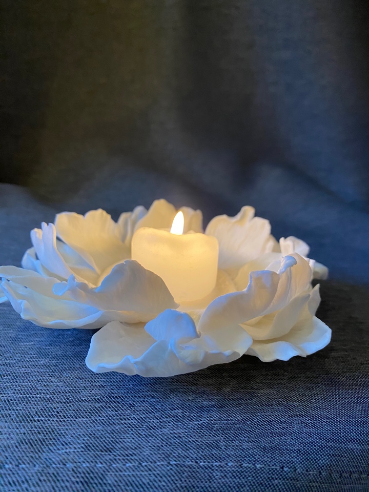 *Peony*